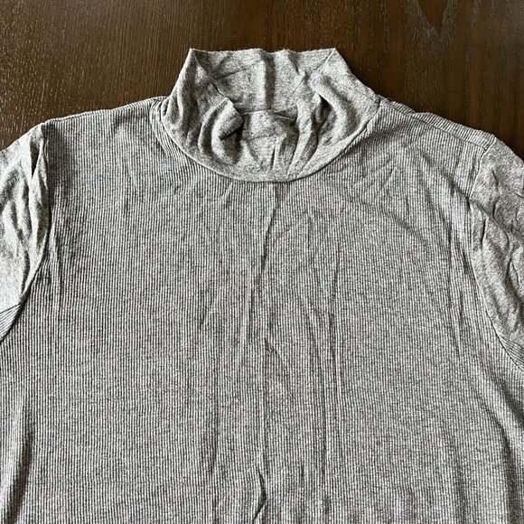 Laila Jayde Tunic Womens Size Medium Mock Neck Pull On Gray Short Sleeve Ribbed - Picture 3 of 8